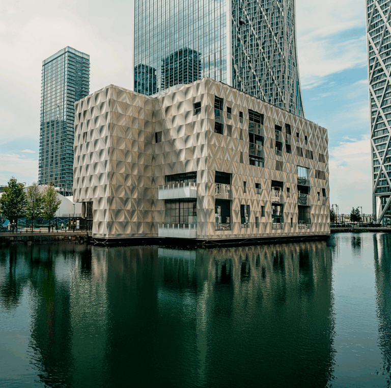 Introducing Landing Canary Wharf: A New Waterside Venue from Broadwick ...