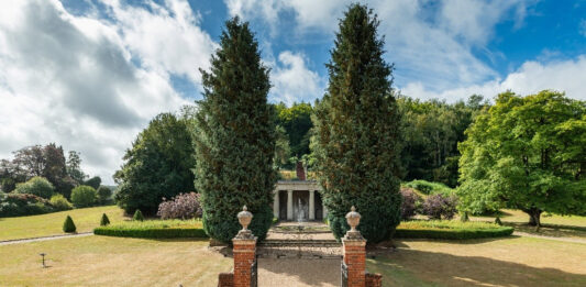 The BBQ Boardroom. Wotton House in Surrey launches meeting space where the grill signals the end of the agenda